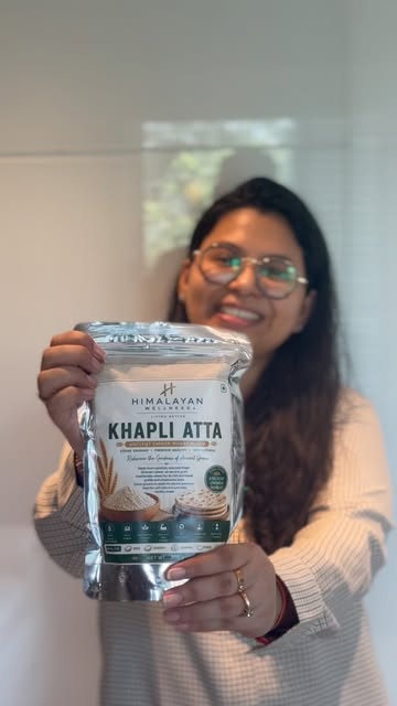 🌾 Meet your healthier atta swap — Khapli Atta! 🤎

Traditional grain, modern lifestyle. ✨
Made from