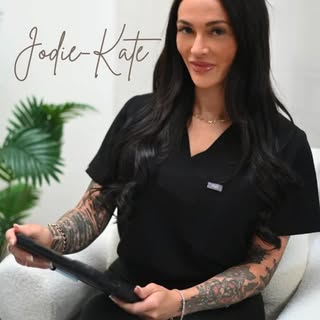 At Radiance Lab, we get it. Having started the business after my own hair loss journey, we understan