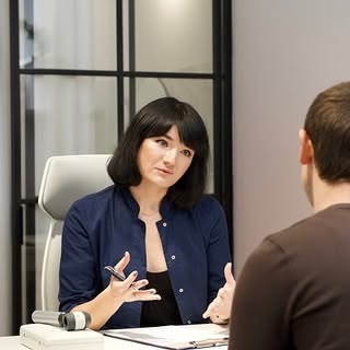 У чому полягає первинна консультація трихолога ❓
У нашій клініці вам проведуть діагностику випадіння