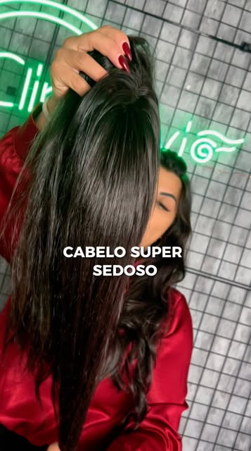 Naturalidade em cada detalhe ✨

A @adri_bacchi , especialista em aplicação de prótese capilar femini