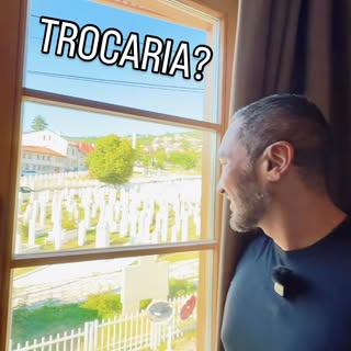 Pelo menos não vai ter barulho a noite, né? Ou vai? 👀🥹😅

Chegamos na Bósnia! 🇧🇦 Meu país de núm