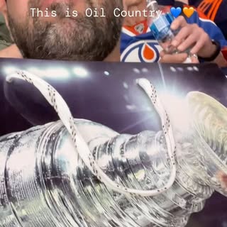 I support the hockey. 🏒