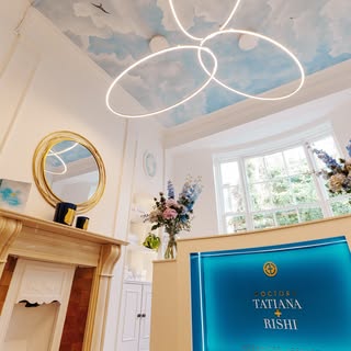 A peek behind our double doors 🚪 

We’re Drs Tatiana + Rishi Advanced Aesthetics, and we’re proud t