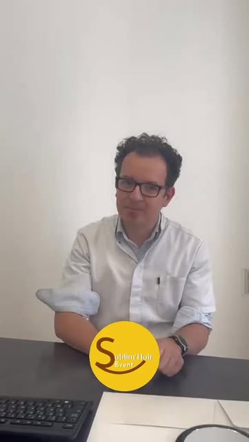 IL SERA LÀ ! ✨

Le Dr Schneider nous fait l’honneur de sa présence, médecin esthétique à la @cliniqu