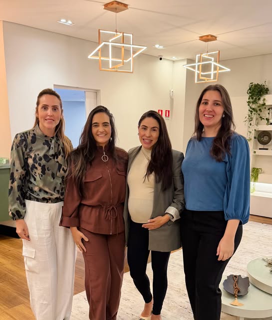 Iniciando mais um Fellow por aqui com elas!

Tivemos muitos pacientes e quadros interessantes hoje, 