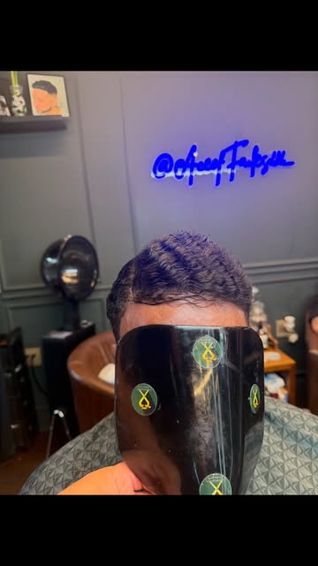 50+ and still never to late, fresh new look. The comeback is real. 🔥🙌

#hairloss #hairtransformati