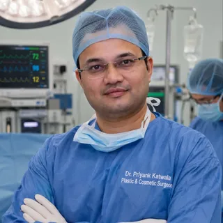 *Did You Know? Plastic Surgeons Are Wound Healing Experts!

*When most people hear "Plastic Surgery,