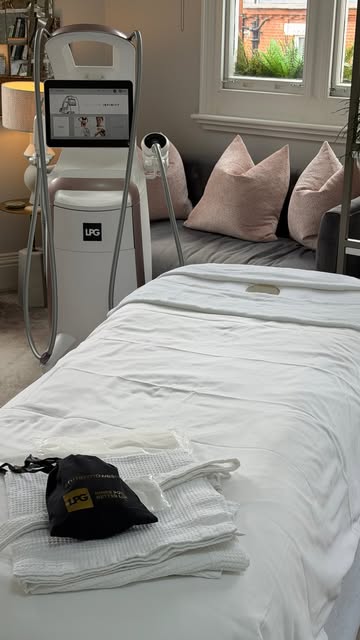 Did you spot us in the latest episode of Olivia Attwood’s show Price of Perfection? Olivia and Georg