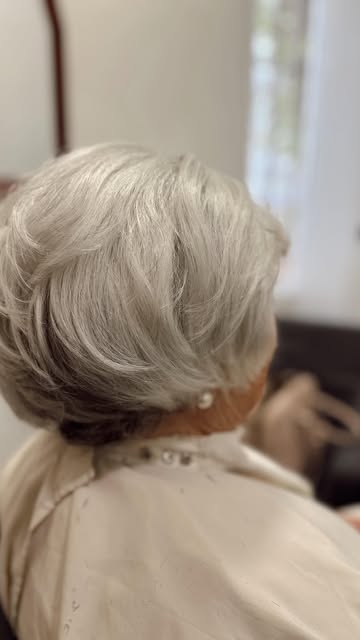 ✨ El poder de un cambio sutil, pero profundo.
Este no es solo un nuevo look…
Es una nueva forma de v