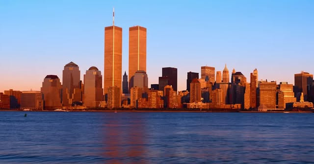 Never forget 🙏🏻❤️‍🩹 https://www.history.com/articles/world-trade-center