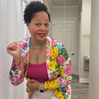 Every strand tells a story—and Tanika @chimesceo is sharing hers.

Healthy hair starts long before y