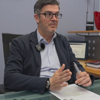 Non ti riconosci con la tua nuova Trico-Protesi?

Se dopo un mese non ti piaci, il problema non sei 