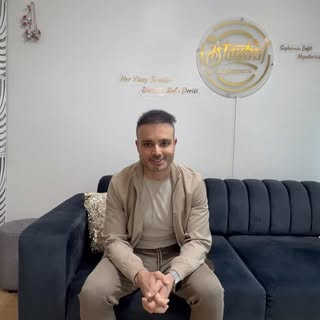 Avustralya’dan gelen değerli danışanımızın saç pigmentasyon işlemi tamamlandı 🇦🇺✨
Doğal görünüm, ö