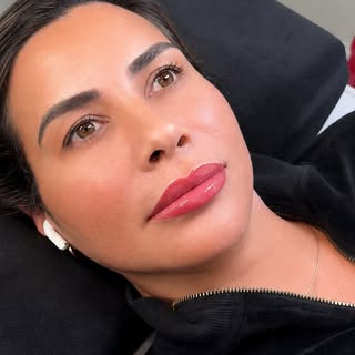 Lip blush 💋

Custom color. Defined shape.

📍 Orlando, FL
Complementary consultation available.

#o
