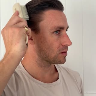 Ex professional soccer player Zachary Anderson styling his new hair. 

#hairtransplant #hairtranspla
