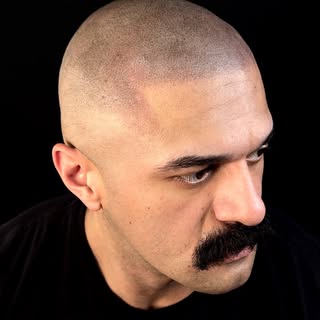 The next opponent is you 🪞🎭

Are you ready to face yourself?

Scalp Micro pigmentation is a techni
