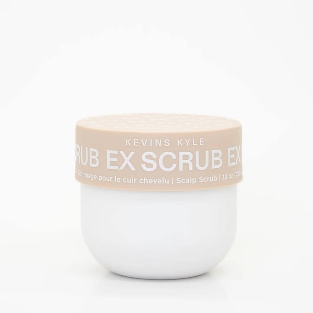 Scrub purifiant aux bienfaits multiples

Ce scrub exfoliant pour le cuir chevelu offre un véritable 