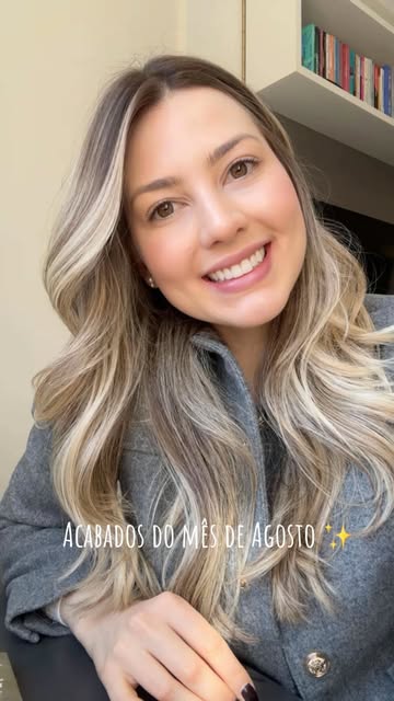 Entre produtos pro rosto, cabelos e maquiagens, esses foram os meus finalizados de Agosto!

Gostaram