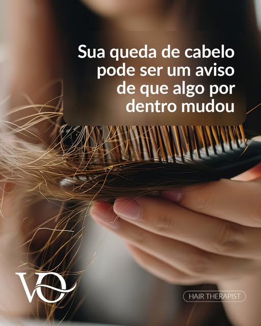 Nem sempre a queda de cabelo começa no cabelo.

Em muitos casos, ela é apenas um dos primeiros sinai