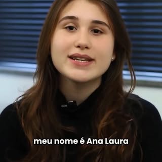 Para muitas mulheres, a mudança na textura e na densidade dos fios começa a dar os primeiros sinais 