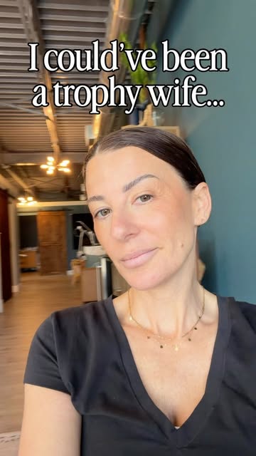 I could’ve been a trophy wife.

Unfortunately, I was born with this energy. ♑️

Capricorn. Entrepren