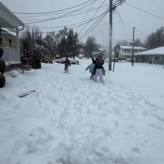 Snow day = play day ❄️😎 My kids 😍#snow #snowdayfun❄️ #snowsnowsnow #snowday❄️