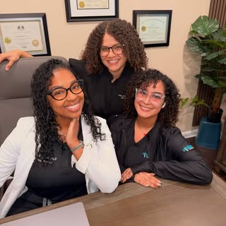 POV: Your entire trichology team showed up with curls today. ➰➿✨😍.

Even Dr. McLowry joined the cur
