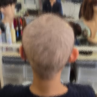 好耐冇 update 社交媒體，一如既往都係忙住幫客人設計假髮。 
其實好多時都好想寫低每日遇到嘅故事，但每次諗起，都唔知由邊度開始。

不過尋日遇到嘅一件事，真係令我覺得好窩心，好想同大家分享。

