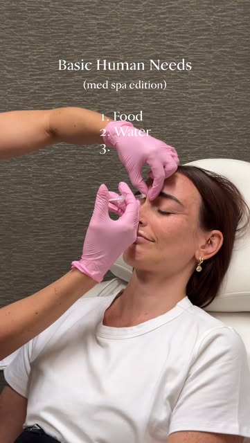 Just the essentials. 😉💉

Eat well. Stay hydrated. Don’t miss your Botox appointment.

Call 866.618