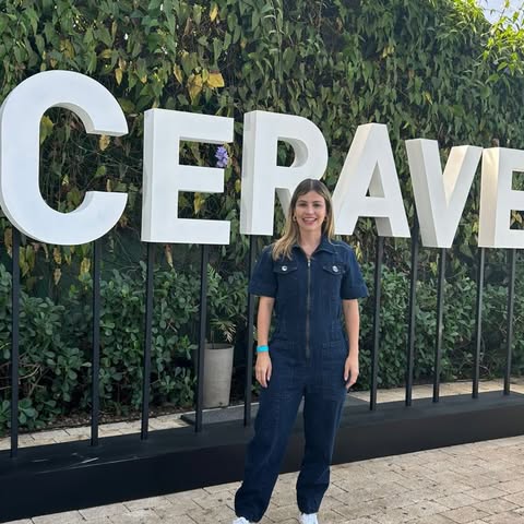 Toda receita do dermatologista tem que ter hidratante! E esse aqui eu sempre indico!

Você já hidrat