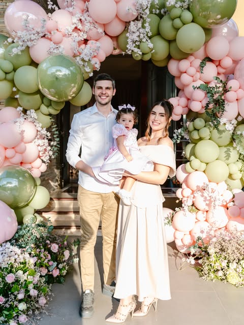 Julia | 1 ano 🎀⛲️🌸

@draingridlins @danilobila