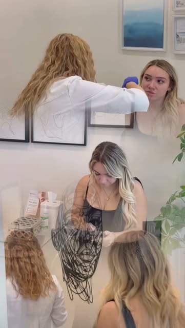 ✨ Microneedling + Mesotherapy: Your Skin’s Renewal Duo

Looking to improve your skin’s texture, hydr