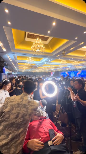 🔥🇻🇳 VIETNAM PMU AWARDS — NONSTOP DEMO 🔥

No stage. No script. Just me, my tools, and a crowd wat