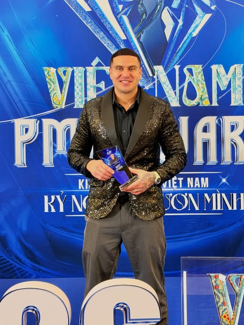 🏆🇻🇳 HONORED TO BE PART OF THE VIETNAM PMU AWARDS 🇻🇳🏆

What an incredible experience being invi