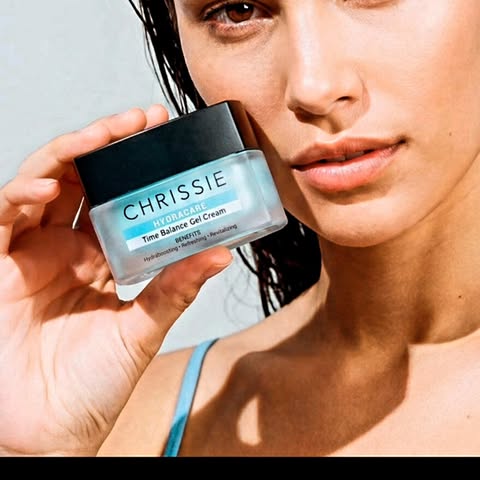 💧 CHRISSIE HYDRACARE – TIME BALANCE GEL CREAM 💧

Nawilżenie. Świeżość. Rewitalizacja. ✨

Twoja skó