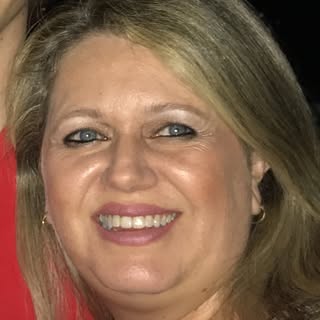 É sobre saber que vc tem uma amiga-irmã com quem pode sempre contar… Amo vc amiga, q vc celebre muit