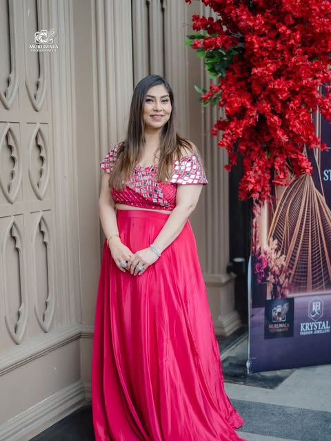 A different side of me, a beautiful experience✨

Had an absolutely lovely time walking the ramp for 