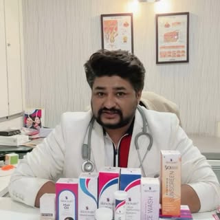 Is your skincare backed by science or just marketing hype? 🤔🔍 Here's how you can fact-check those 
