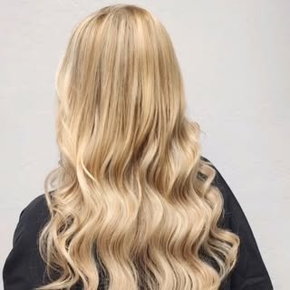 New Weft Hair Day. Fresh Color and new extensions for summer. Always a great confidence booster for 