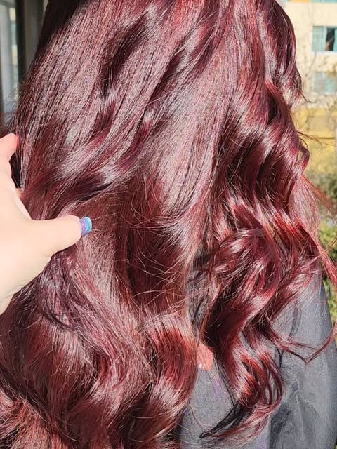 Red Wine Coming your way..... 🍷 
My longtime client getting her dimensional Red Violet hair for Fal
