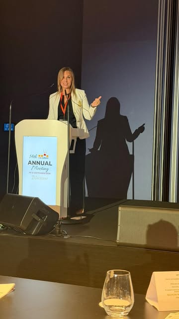 A few highlights from the FUE Europe @fueeurope International Congress in Warsaw! 🇵🇱

It was a ple