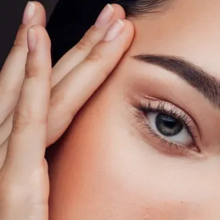 ¡Transforma tu mirada con nuestros tratamientos estéticos! 

¿Sabías que la zona alrededor de los oj