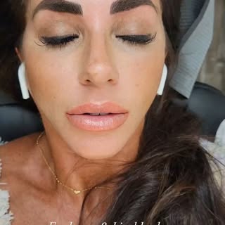 Bold and beautiful brows for this amazing client who wanted a dramatic transformation! We also added
