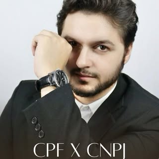 Não enxergo como rivais, mas sim como aliados. 👈🏻

CPF é um cara descontraído, que curte um bom ro