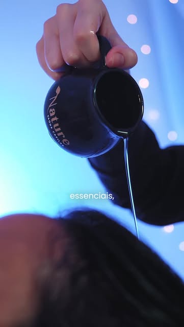 Ritual Essência é mais do que cuidar do cabelo.
É um momento de pausa, presença e reconexão.

Durant