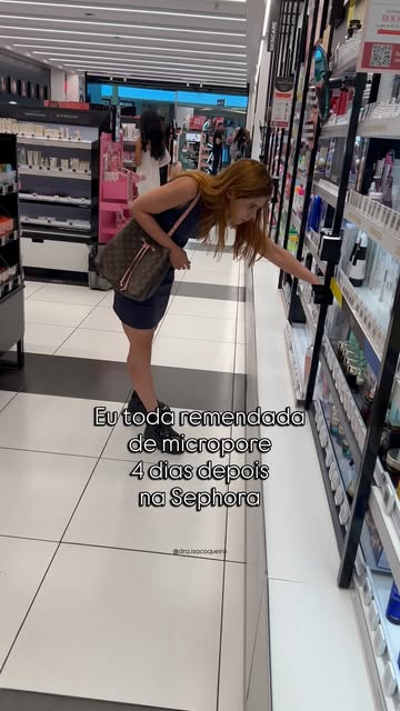 Você deixa de sair por ter feito procedimento?

Com relação ao lifting facial não-cirúrgico com fios