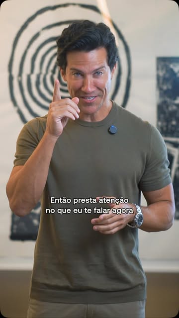 Colágeno não se repõe. Se estimula.

E existem diferentes formas de fazer isso — através do estímulo