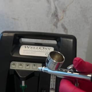 ✨ Infuzja tlenowa skóry głowy - tlen dla Twoich włosów! ✨

Czy Twoje włosy są osłabione, wypadają lu
