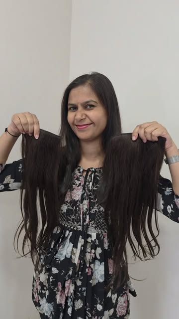Because festive outfits deserve festive hair! 💕
Instant volume, beautiful length & effortless glam 