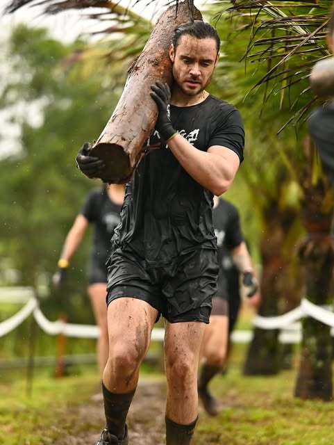 Uma corrida, chuva, alguns obstáculos e muito barro! Assim foi o sábado!

Às vezes, a gente precisa 